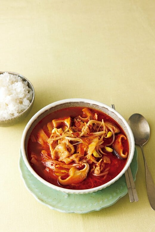 野菜たっぷりキムチチゲ