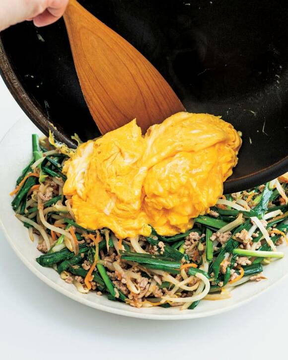 卵焼きをのせる