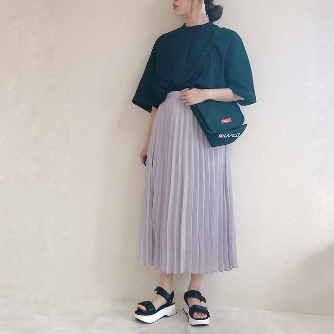 ブラックでまとめたカジュアルコーデ