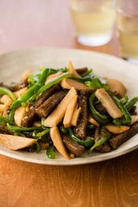 氷こんにゃくの牛すじ風卵とじ