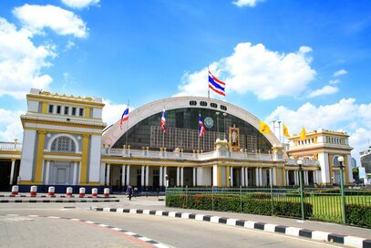 大人気“タイBL”ドラマのロケ地紹介も。旅行で使える「タイ語」ワンフレーズ集