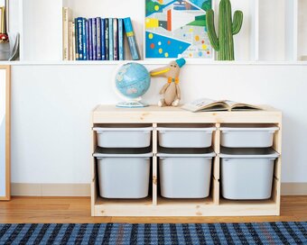 放り込むだけでOK。子どもも片づけやすい、イケア・ニトリの収納グッズ4選