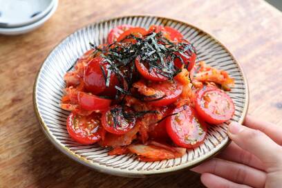 あえるだけで完成、ミニトマキムチ。「あと一品」のスピード副菜