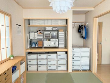 カラーボックスやスチールラックで。収納を増やすプチアイデア