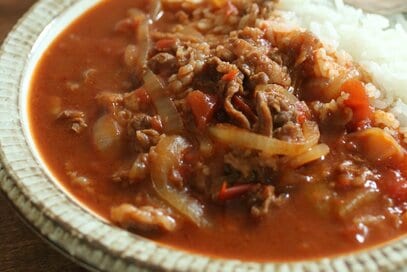 おかわりが止まらない「ハヤシライス」レシピ。市販ルーなしで工程も簡単