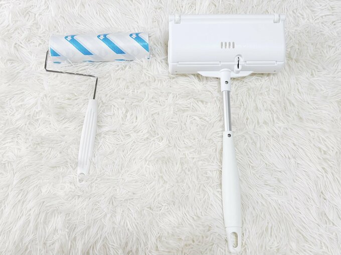 左：筆者が普段使っている粘着クリーナー、右：「ケース一体式粘着クリーナー」