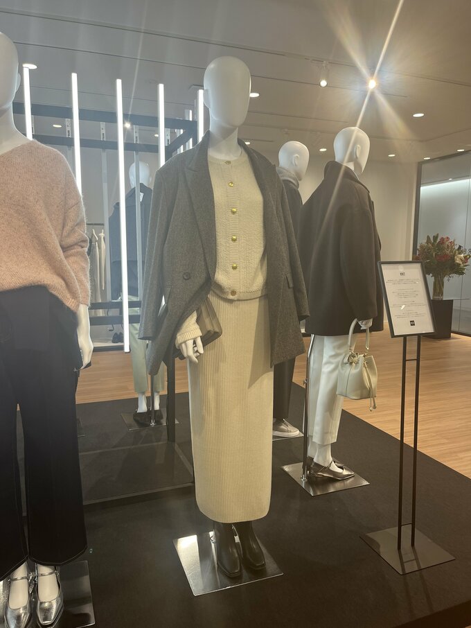 PLSTニットセットアップコーデ