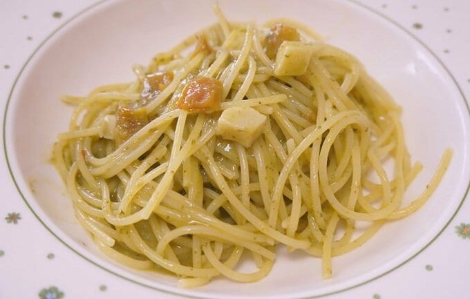 ソース自体はサラッとしている