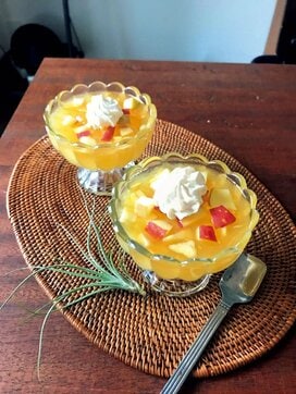 山本ゆりさんの「リンゴたっぷり寒天」。3つの食感がおいしい