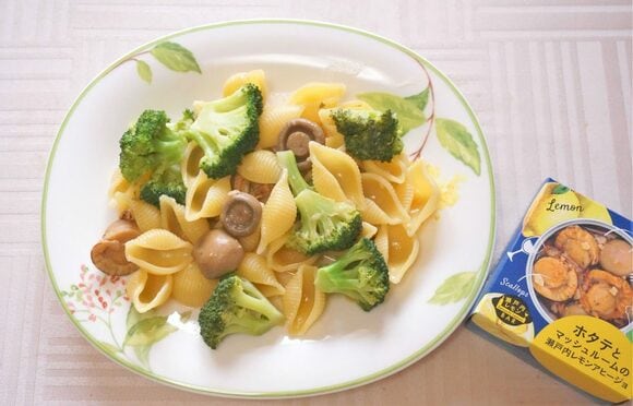 アヒージョの缶詰だから、お酒によく合う大人の味に!