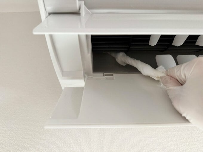 エアコンふき出し口掃除