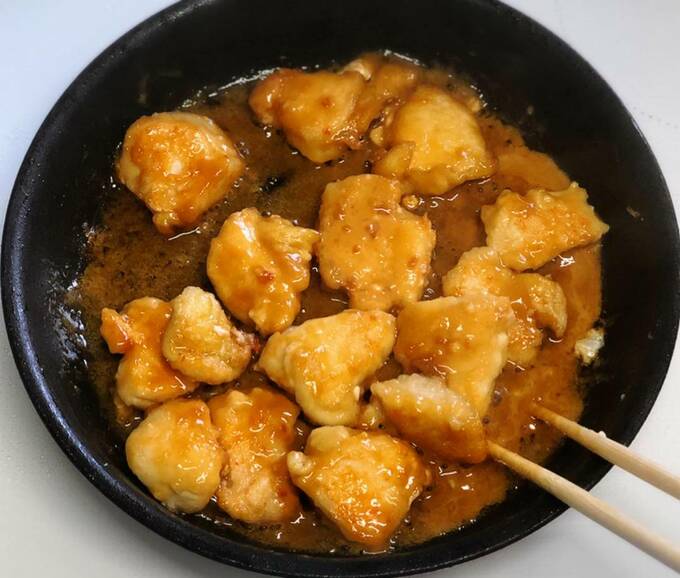 調味料でからめたお肉