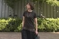 50代「ユニクロのTシャツ」コーデ3選。簡単テクでマンネリ防止、今年らしくアップデート