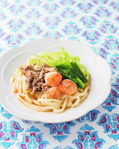 豚肉とエビのベトナム風うどん