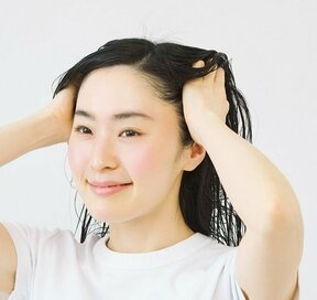 トリートメント中の頭皮マッサージはNG。美容師が教える、「正しいシャンプー」の作法