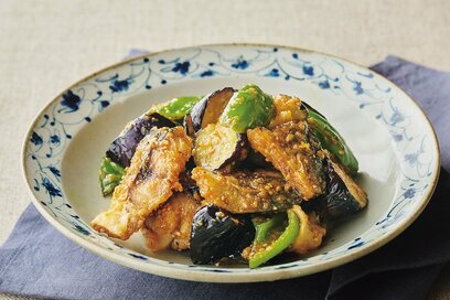 みその風味でご飯がすすむ！大原千鶴さん流、和のごちそう「サバとナスの鍋しぎ」レシピ