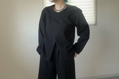 アラフォーのミニマリストが「喪服」をレンタルではなく購入したワケ。収納がラクになるグッズも