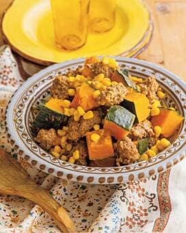 フライパンひとつでほったらかし。ひき肉とカボチャのカレー蒸し