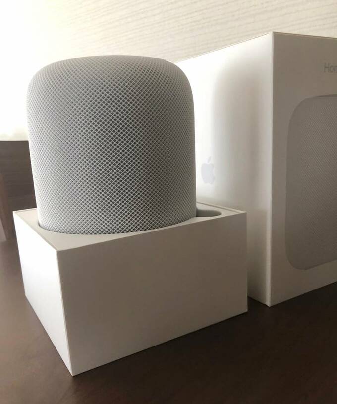 360度ほぼスピーカーに覆われた本体