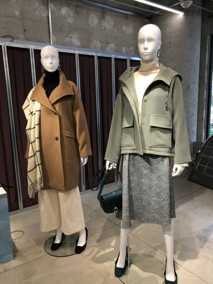 ショートフーディコート