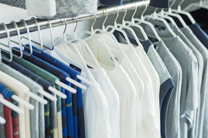 滑りにくいハンガーを使った収納