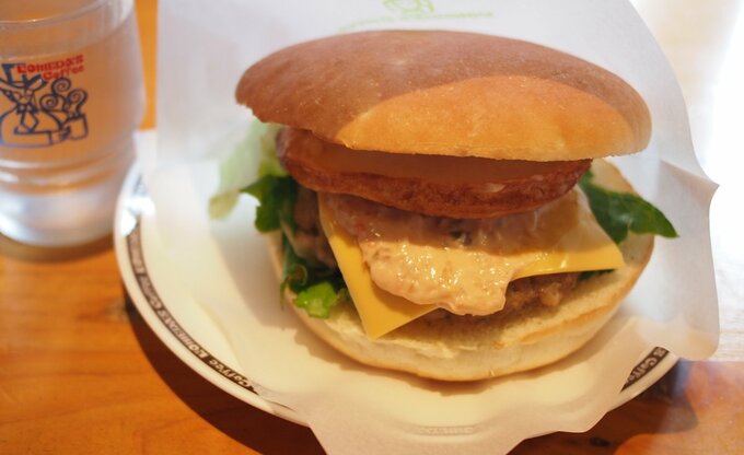 お月見フルムーンバーガー