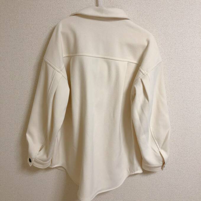 だぼっとしたオーバーサイズ感がとってもかわいい