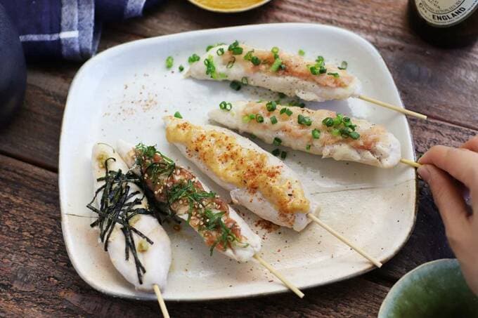 お皿に鶏ササミ串