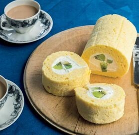 レンチンでOK！おからパウダーで糖質オフのロールケーキ