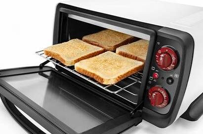 食パンが同時に4枚焼ける。デロンギのコンベクションオーブン