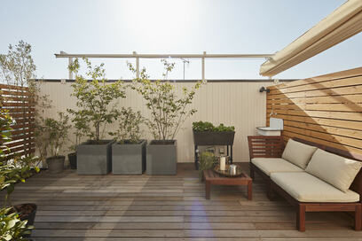 【戸建てリノベ事例】実家の2～3階をアウトドアリビングもある、家族4人の気配が感じられる空間に