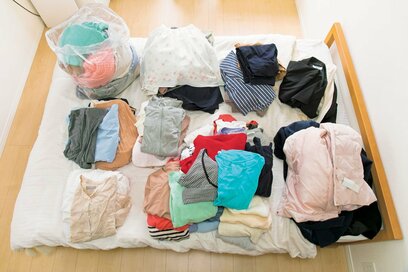 適当に捨てるのはNG！クローゼット整理のキモは全部出し