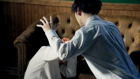 セックスレス夫婦が離婚に至るまで。浮気に暴力…最後は調停へ＜沙穂さんの場合4＞