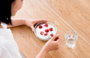 食事で腸内細菌のバランスを整える