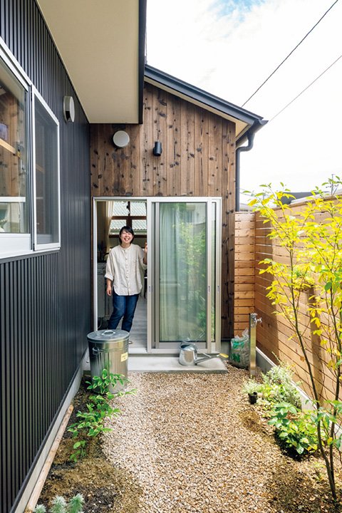 いろいろな使い方が楽しめる中庭