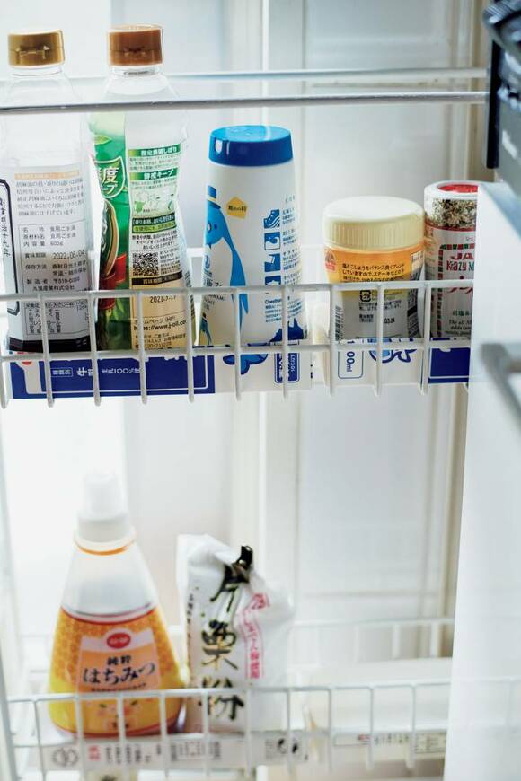 ハチミツや調味料など