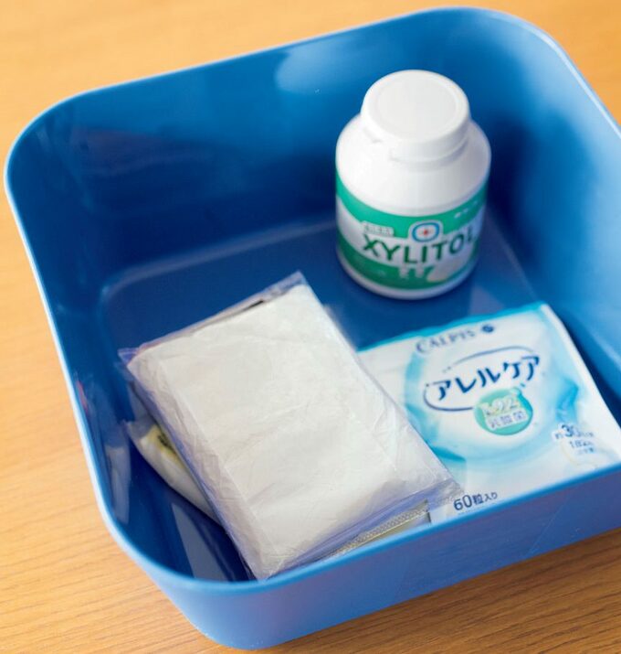 ボックスにティッシュなど