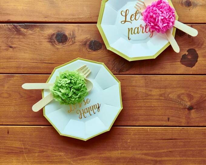 ボンボンをカトラリーにつけた様子