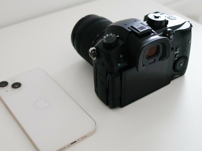 SNSのためのスマホとカメラ