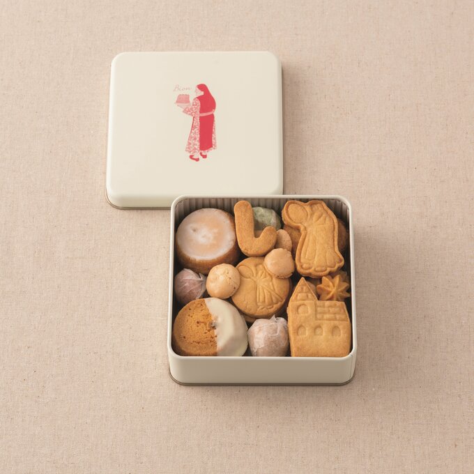 ビオン「ビオン 季節のクッキー缶ミニ」￥3780