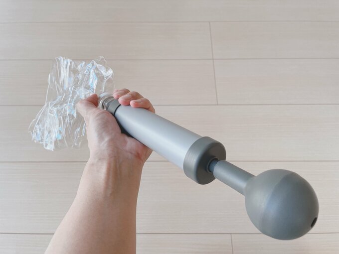 ペットボトル内の空気が抜けてペチャンコに