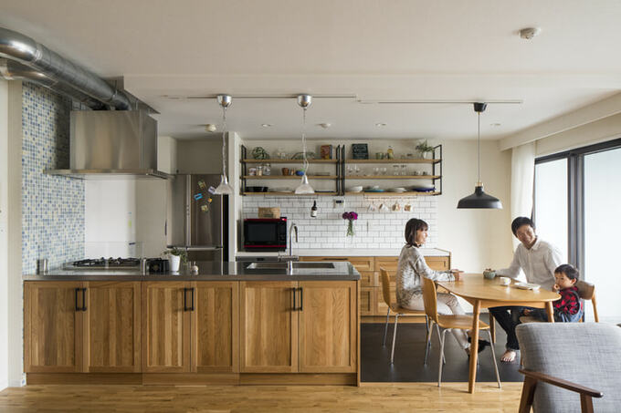 キッチンとダイニング