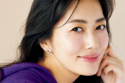 660円のセブン限定アイシャドウで「アイメイクは簡単」。コンビニコスメの実力