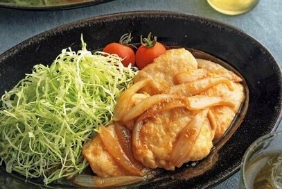 笠原将弘さんが伝授する、鶏胸肉のショウガ焼き。パンチのあるタレで箸が止まらない