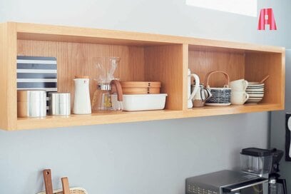 キッチンが散らかるのは「片づけすぎ」が原因!?壁とカゴで改善できます