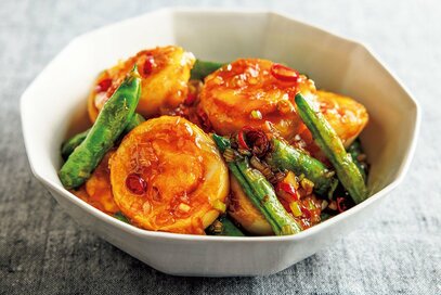 笠原将弘さんの「ゆで卵のピリ辛炒め」。簡単につくれて箸が止まらぬおいしさ