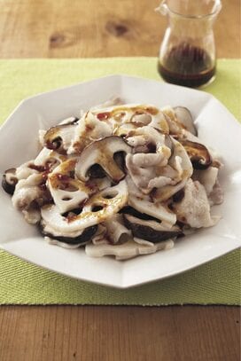 ＜レンコンと豚肉の中華蒸し＞フライパンひとつでできる野菜たっぷりおかず