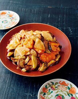 サーモンとナスの大根おろし炒め。大根のダブル使いで豪華な一品に