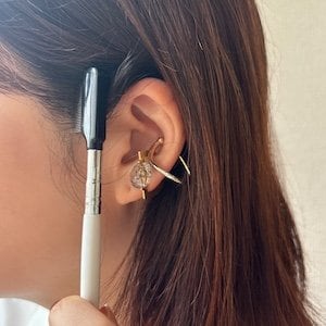 最後にマスカラコームでとかせば 、さらにしっかりカバーできる!