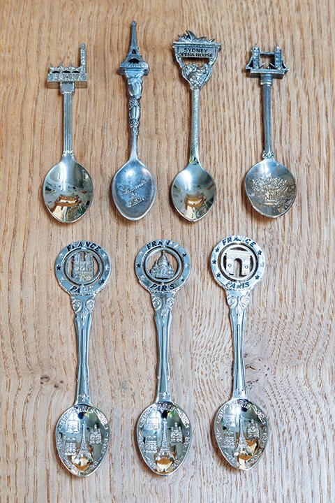 旅先のお土産屋で購入したスプーンをコレクション